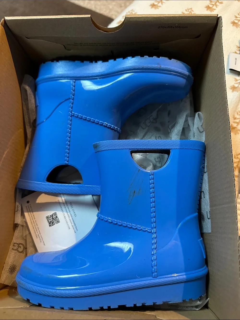 UGG sturdy waterproof